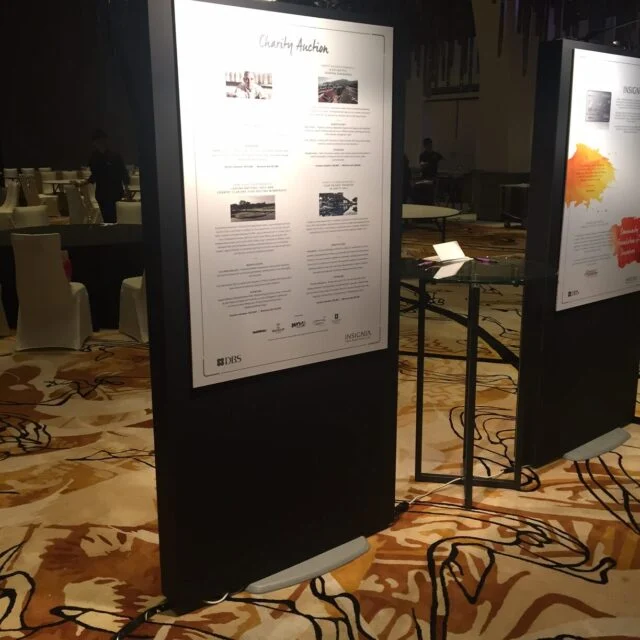 Maxpoles (Standees) example 5