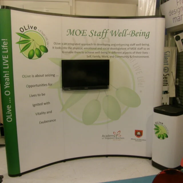 TV On Stand photo 2